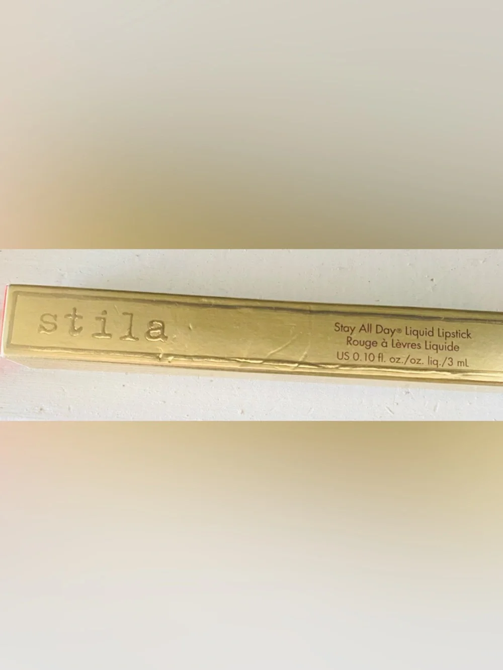 Stila vibrant red